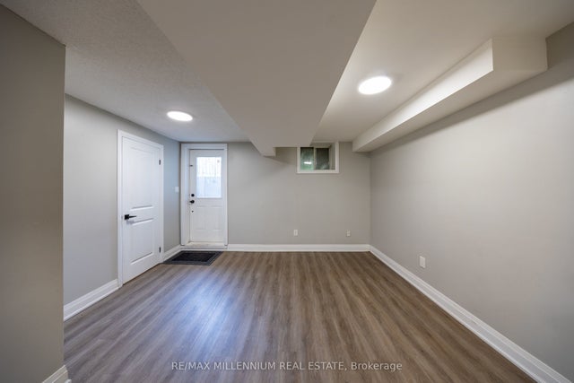 6 Ormerod Street Bsmt, Toronto E11