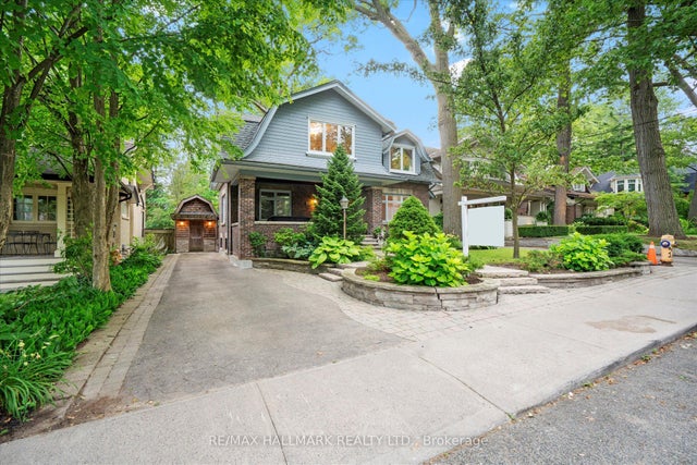 34 Munro Park Avenue, Toronto E02