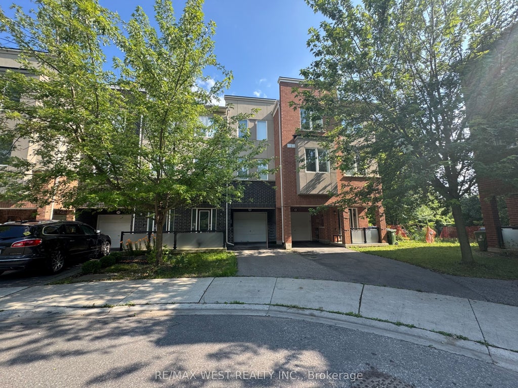 58 Heron Park Place, Toronto E10