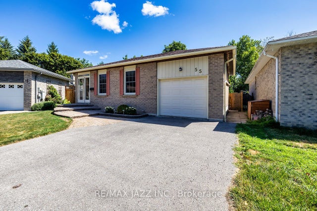 55 Regency Crescent, Whitby