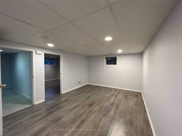 947 Oklahoma Drive Lower, Pickering