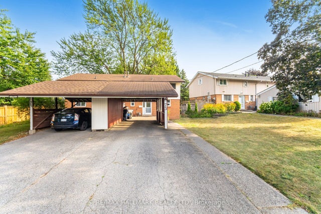 73 Dogwood Crescent, Toronto E09