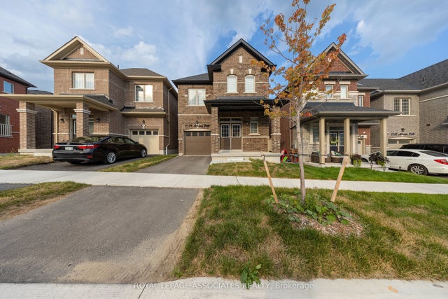 2529 Athena Path, Pickering
