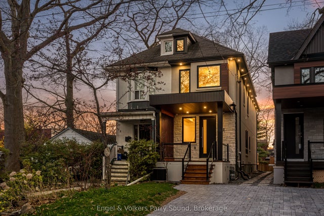 230 Willow Avenue, Toronto E02