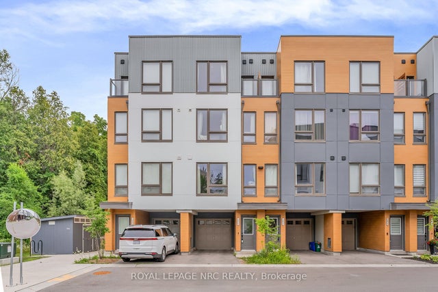 1670 Pleasure Valley Path, Oshawa