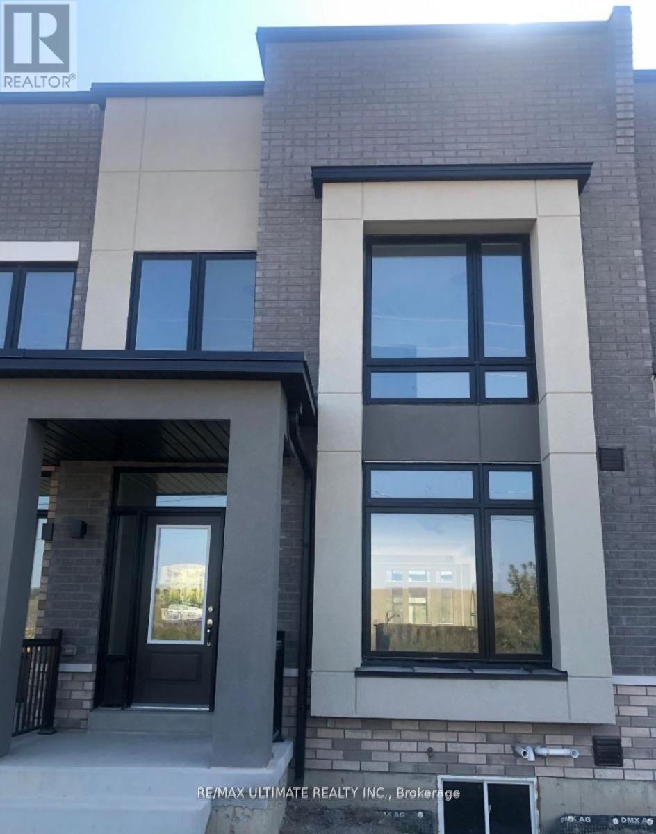 795 Heathrow Path Road, Oshawa