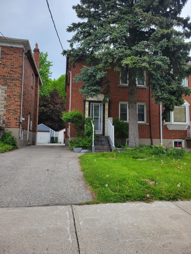 17 Atlee Avenue, Toronto E06