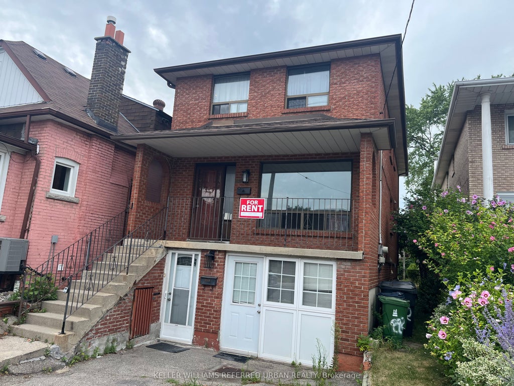 222 Mortimer Avenue Main, Toronto E03