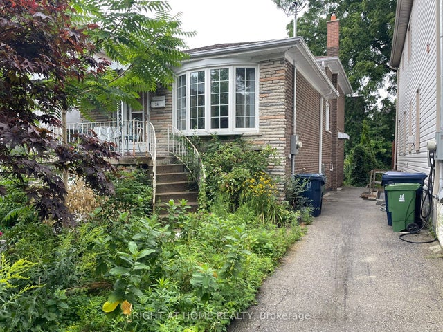 24 Crewe Avenue Lower, Toronto E03