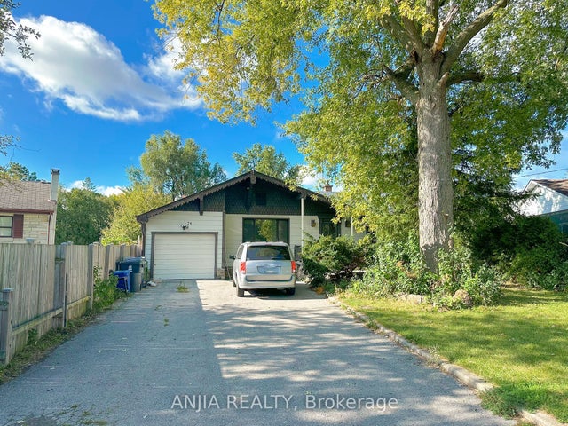 74 Castle Hill Drive Basement 1, Toronto E05