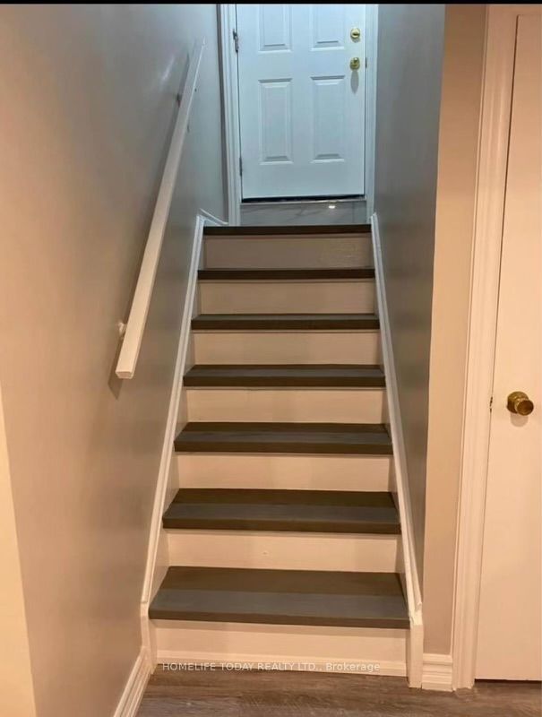 17 Whispering Willow Pathway Bsmt, Toronto E11