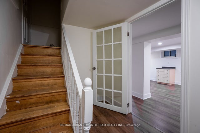 1277 Broadview Avenue Lower Level Room B, Toronto E03