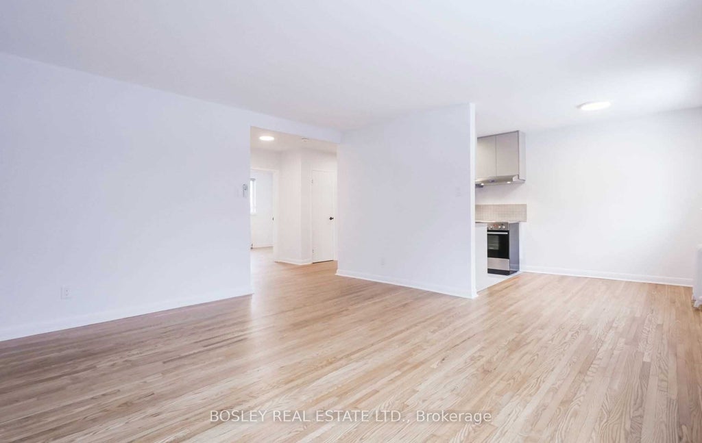 555 Birchmount Road 201, Toronto E04