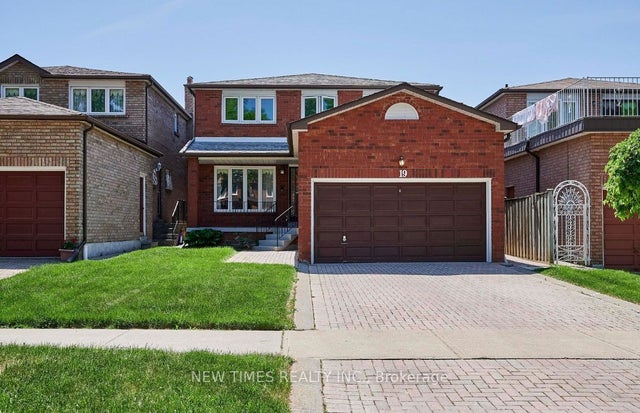 19 Coverdale Crescent, Toronto E05