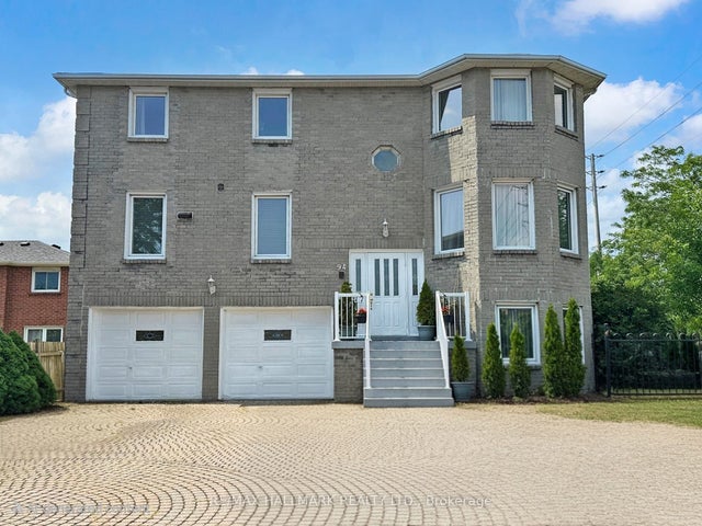 94 Scunthrope Road, Toronto E07