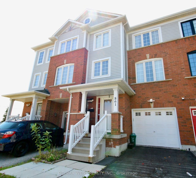 861 Bourne Crescent, Oshawa