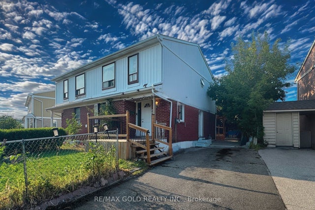 42 Murison Boulevard, Toronto E11