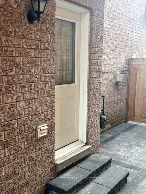 43 Starfire Drive Bsmt Apt #1, Toronto E10