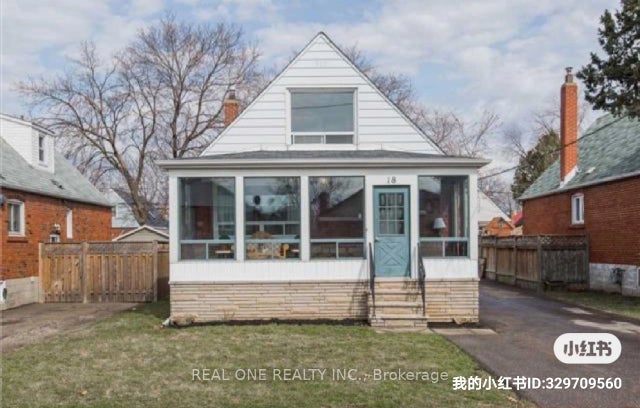 18 Gardens Crescent Lower, Toronto E03