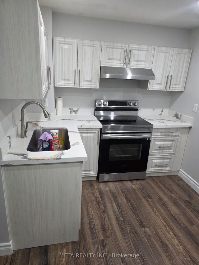 4 Tansley Crescent, Ajax