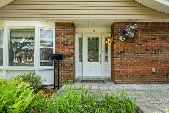 915 Harding Street, Whitby