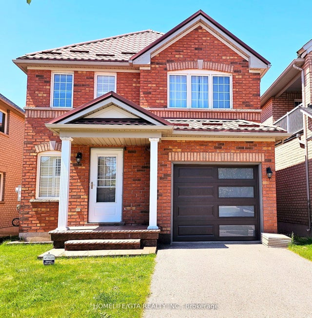 634 Staines Road, Toronto E11