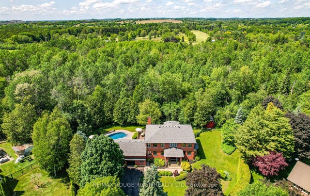 10 Kresia Lane, Clarington