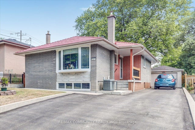 837 Scarborough Golf Club Road, Toronto E09