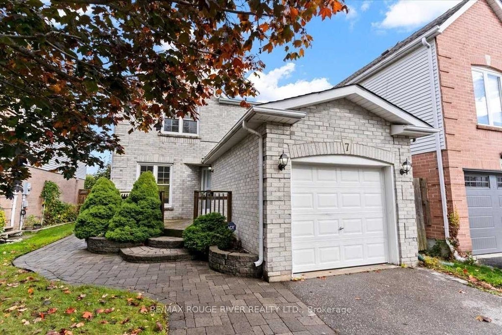 7 Inglis Avenue Main, Clarington