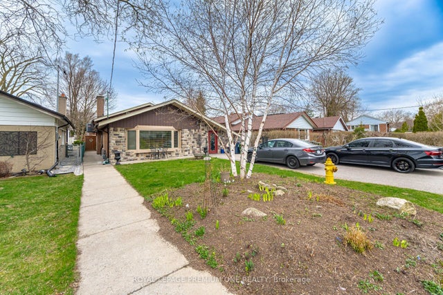 7 Bonnechere Crescent Bsmt, Toronto E09