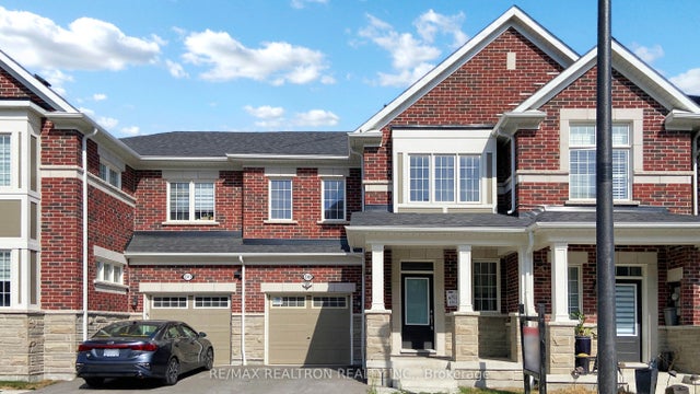 3309 Thunderbird Promenade, Pickering