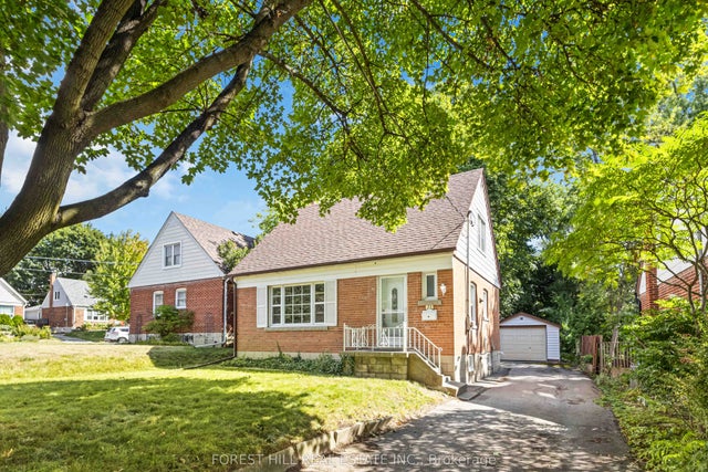 23 Kingswell Crescent, Toronto E04