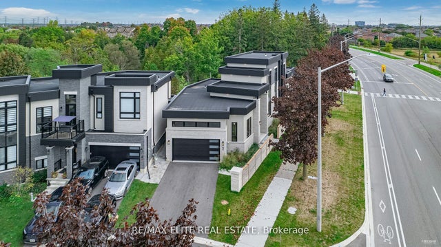 2 Tidmarsh Lane, Ajax
