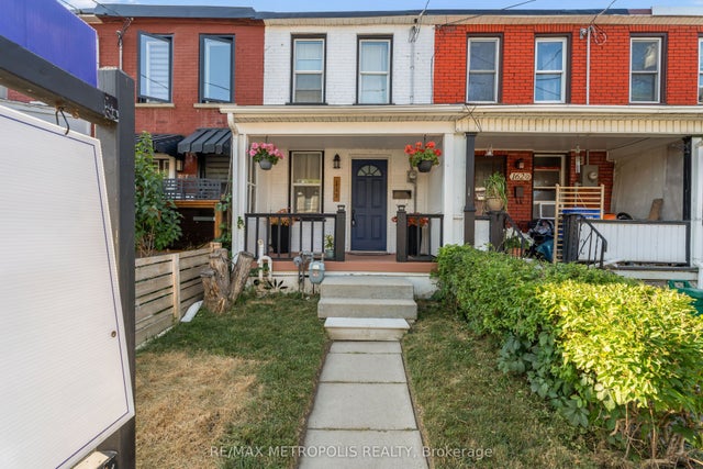 162 Olive Avenue, Oshawa