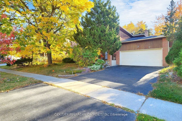 86 Bushmills Square, Toronto E07