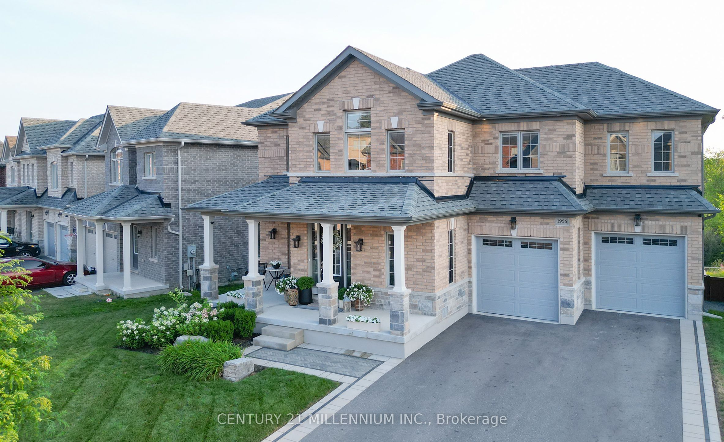 Featured Listing Image