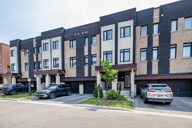 936 Kicking Horse Path, Oshawa