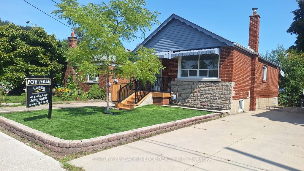 113 Lankin Boulevard, Toronto E03