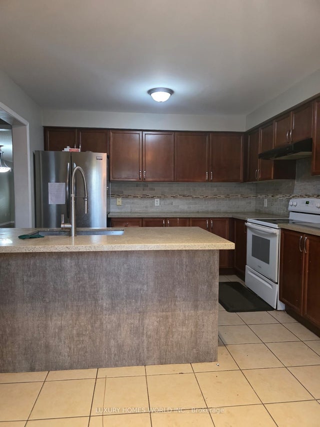 3 Tansley Crescent, Ajax