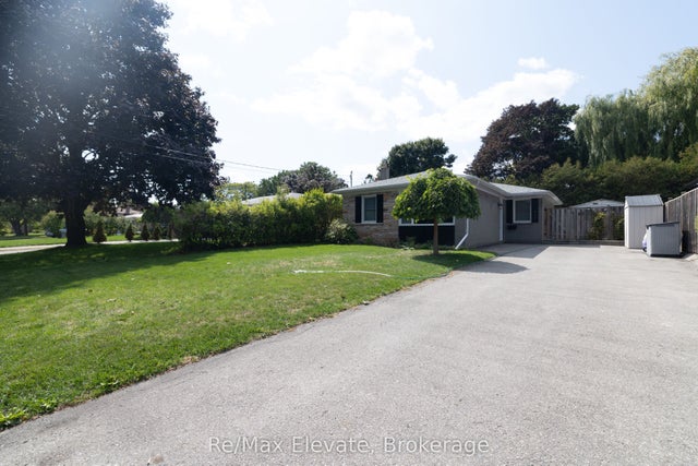837 Sanok Drive, Pickering