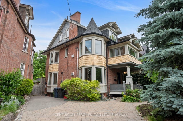 22 Columbine Avenue, Toronto E02