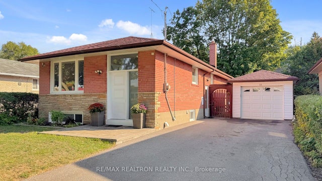 33 Savarin Street, Toronto E08