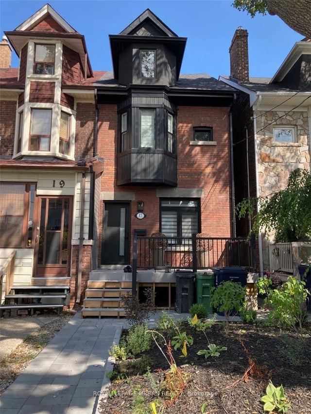 17 Chester Avenue Lower, Toronto E03