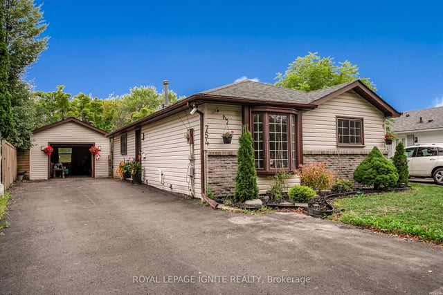 754 Downview Crescent, Oshawa