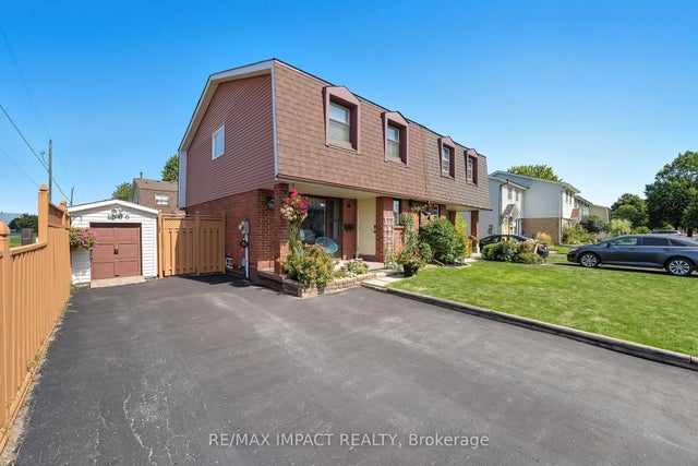 1506 Fenelon Crescent, Oshawa