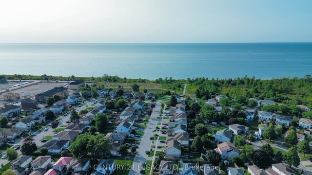 1544 Connery Crescent, Oshawa