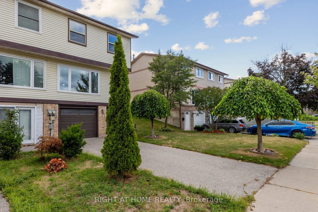 923 Southridge Street, Oshawa