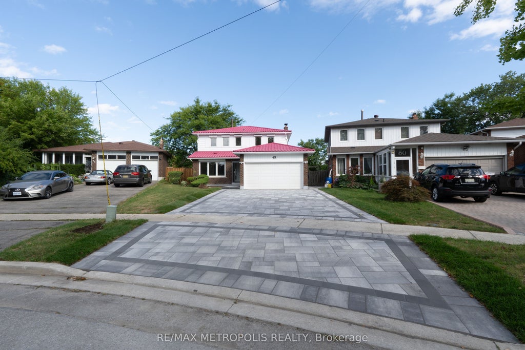 48 Knockbolt Crescent, Toronto E07