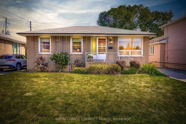 79 Greenock Avenue, Toronto E09