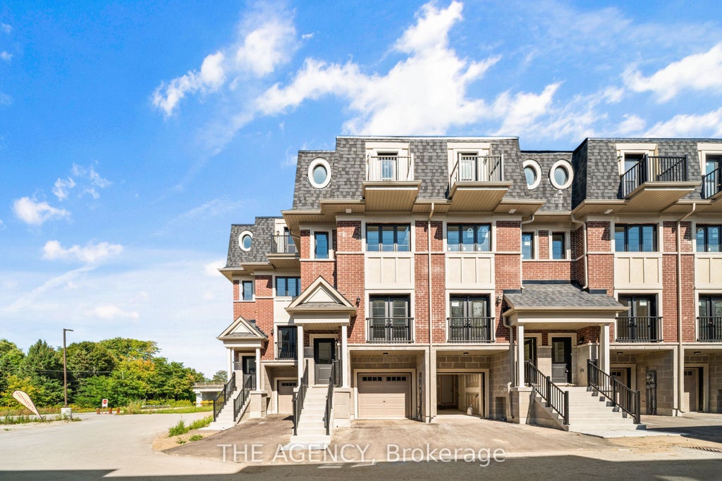 14 Marret Lane 23, Clarington